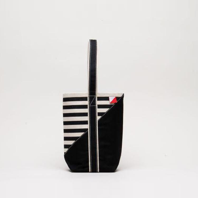 The Stripe Wine Carrier
